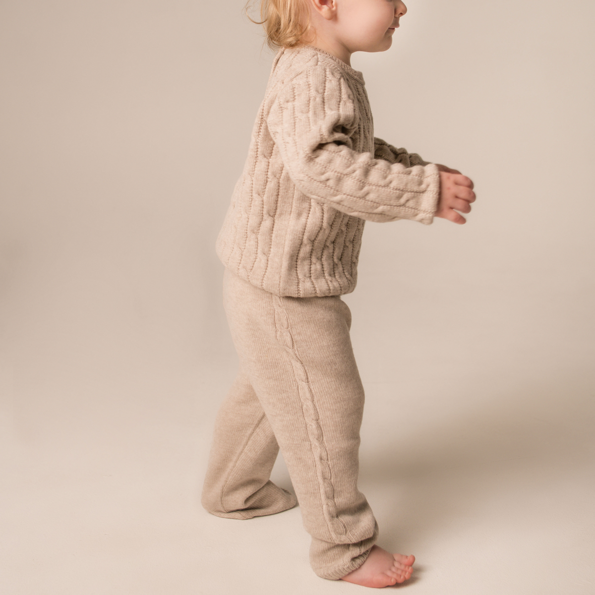 Virgin Merino Wool Cable Knit Sweater - Oatmeal