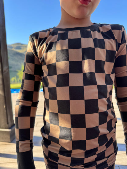 Checks: 2 Piece Set