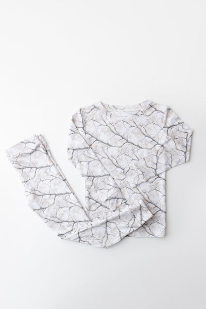 Whiteout: 2 Piece Set