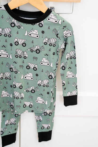 Construction Trucks Two Piece Set