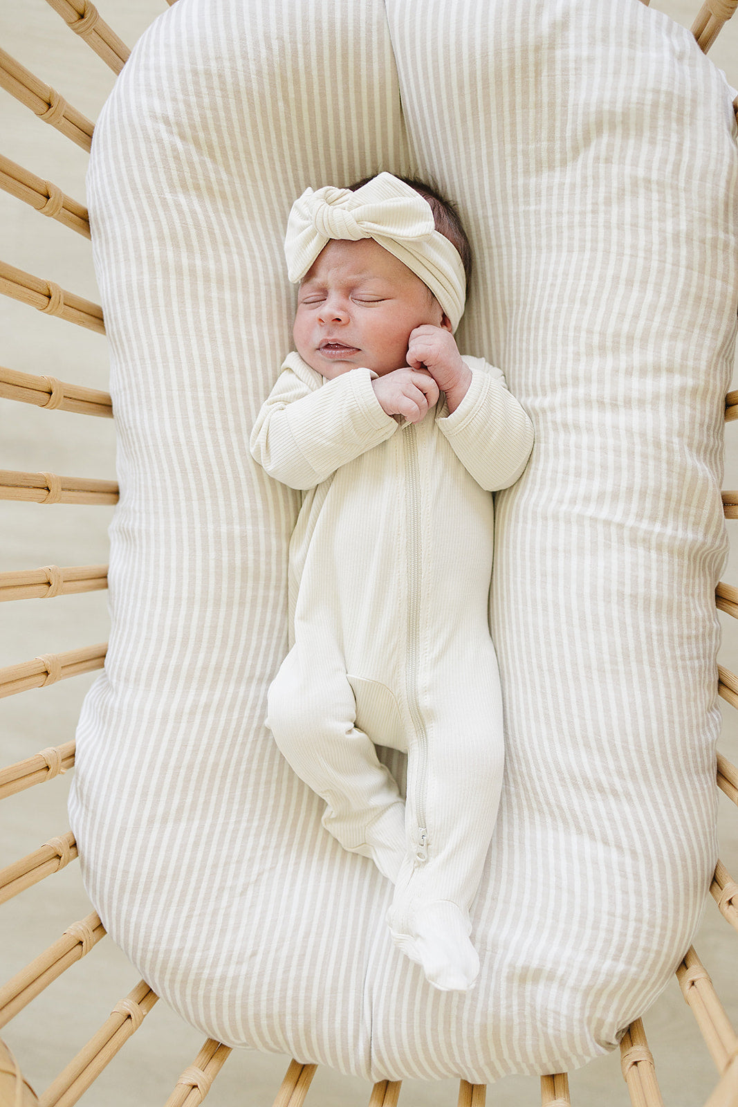 Cream Ribbed Bamboo Zipper
